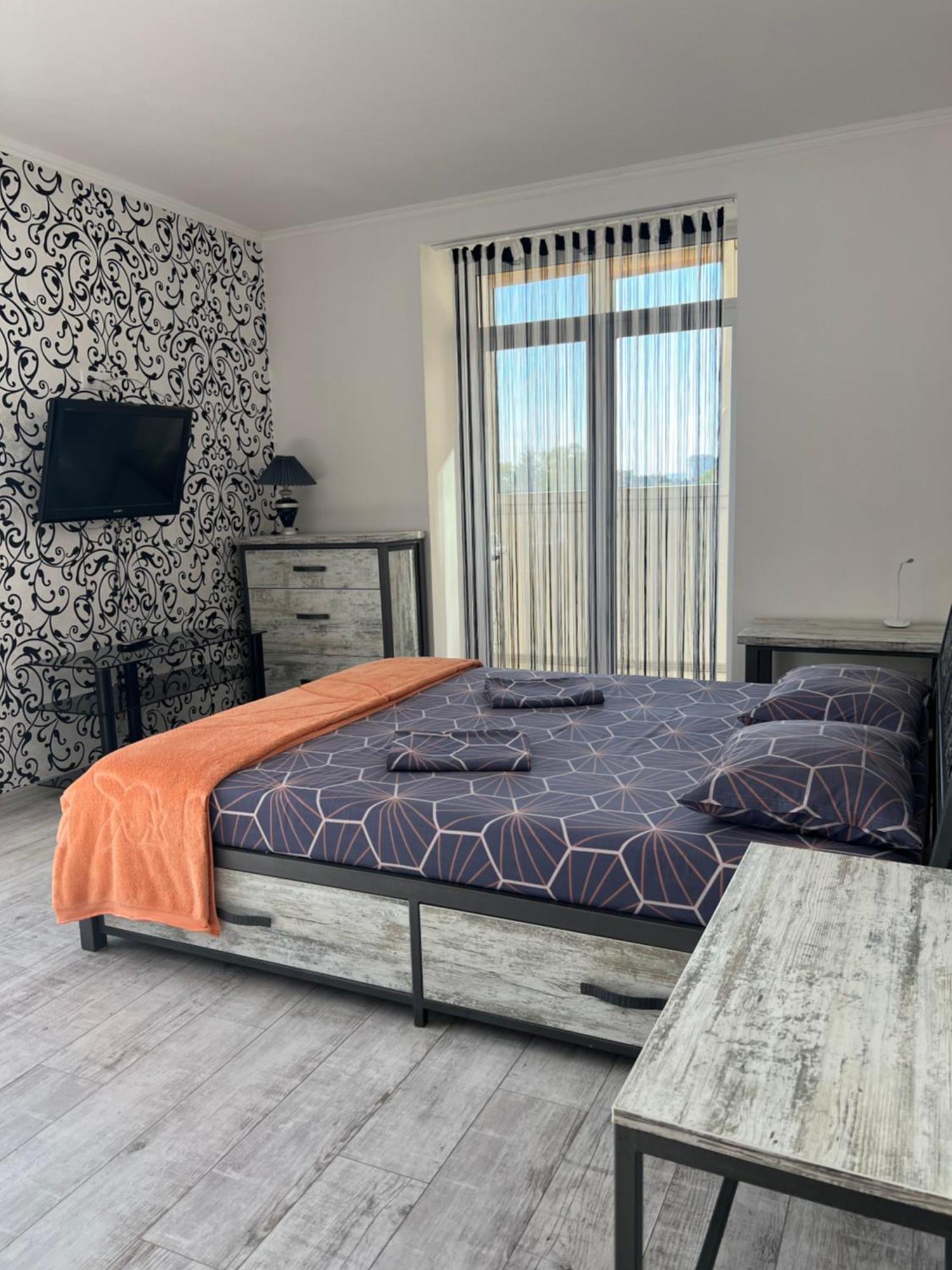 Home In Center With Jacuzzi Ivano-Frankivszk Kültér fotó